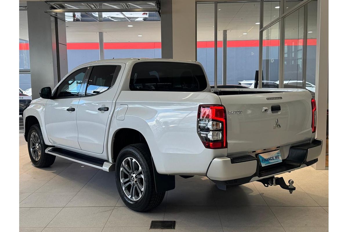 2022 Mitsubishi Triton GLX-R MR 4X4