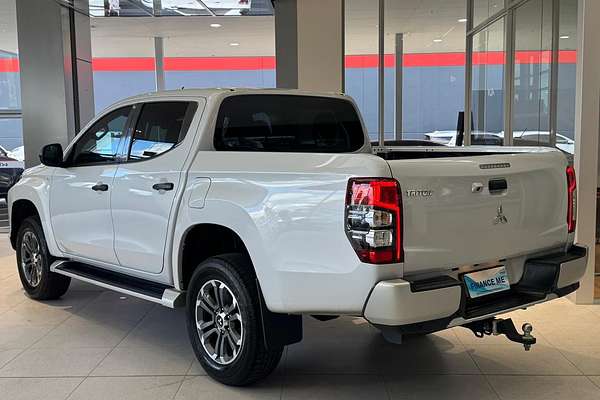 2022 Mitsubishi Triton GLX-R MR 4X4