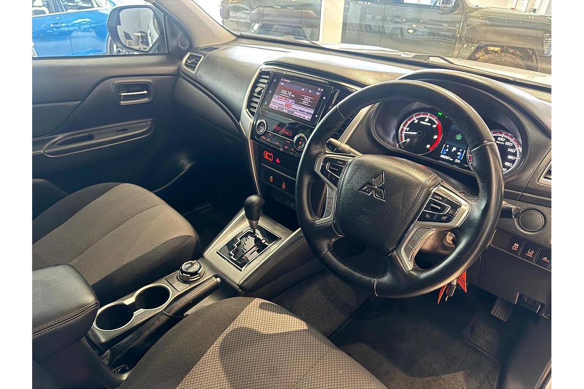 2022 Mitsubishi Triton GLX-R MR 4X4