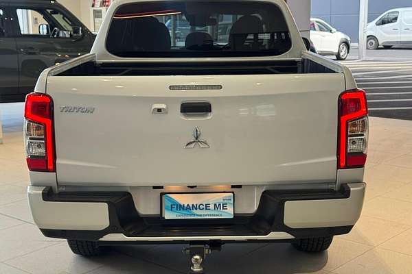 2022 Mitsubishi Triton GLX-R MR 4X4