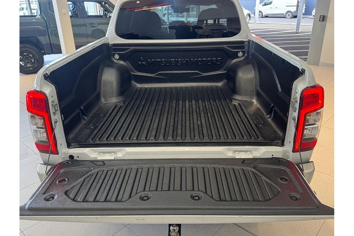 2022 Mitsubishi Triton GLX-R MR 4X4