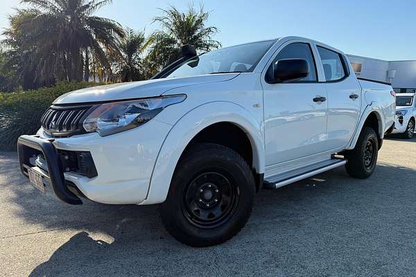2017 Mitsubishi Triton GLX MQ 4X4