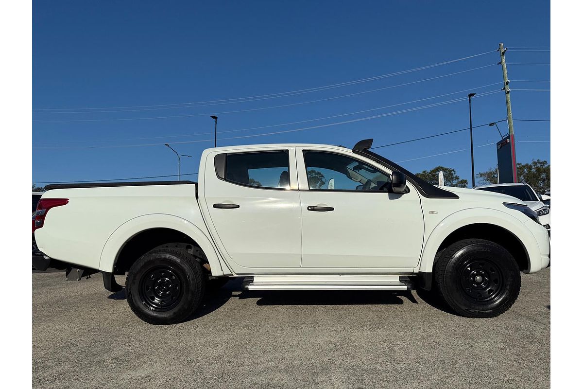 2017 Mitsubishi Triton GLX MQ 4X4