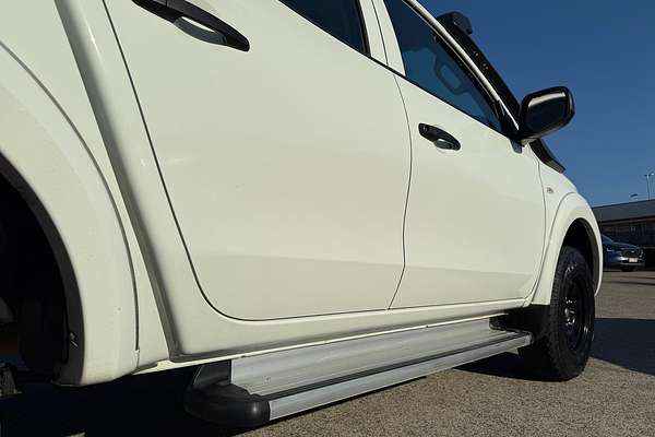 2017 Mitsubishi Triton GLX MQ 4X4