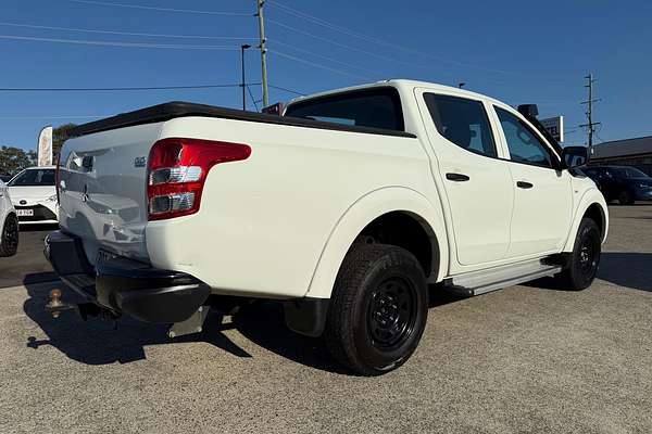 2017 Mitsubishi Triton GLX MQ 4X4