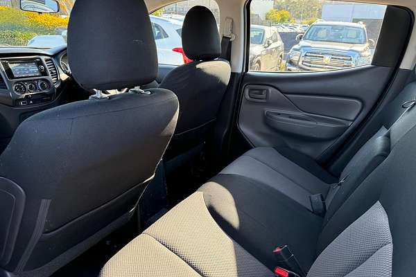 2017 Mitsubishi Triton GLX MQ 4X4