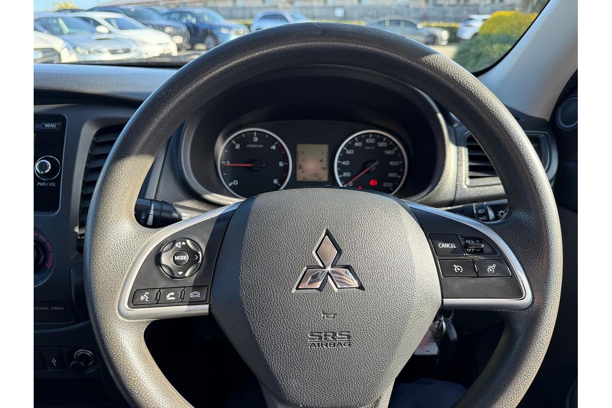 2017 Mitsubishi Triton GLX MQ 4X4