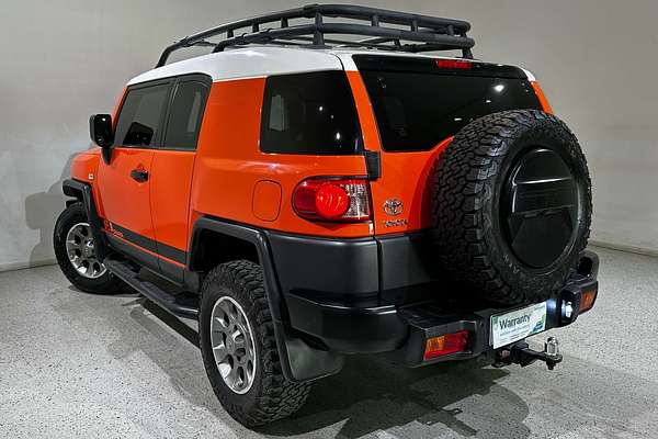 2013 Toyota FJ Cruiser  GSJ15R