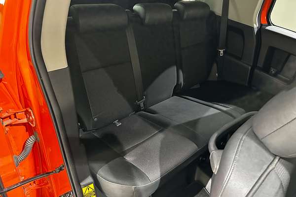 2013 Toyota FJ Cruiser  GSJ15R