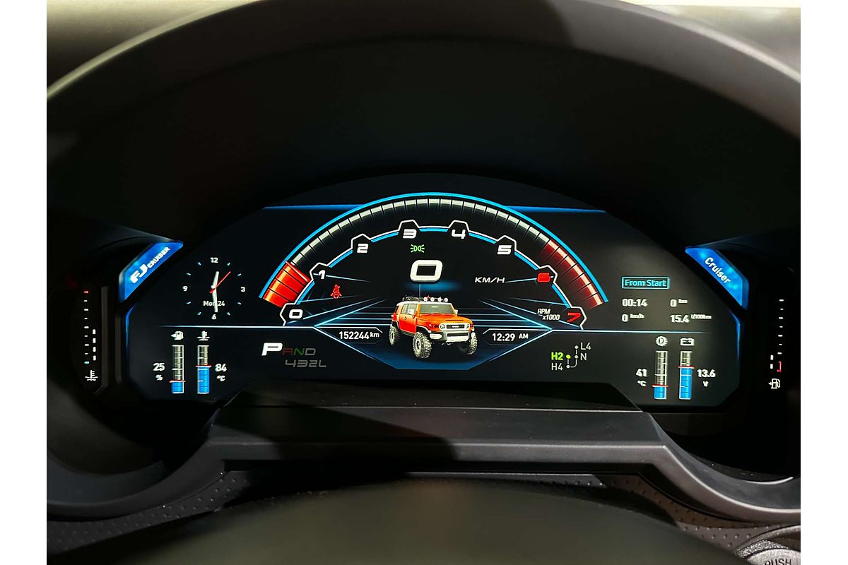 2013 Toyota FJ Cruiser  GSJ15R