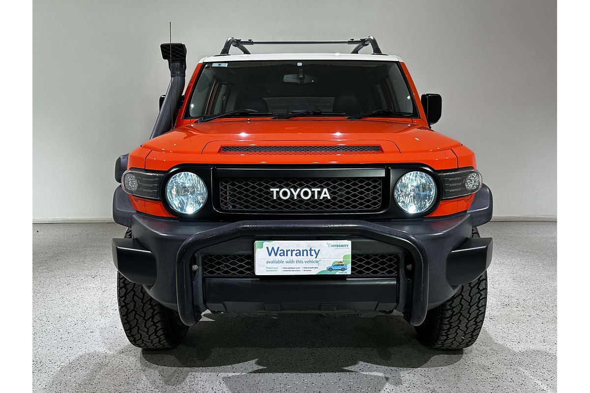 2013 Toyota FJ Cruiser  GSJ15R