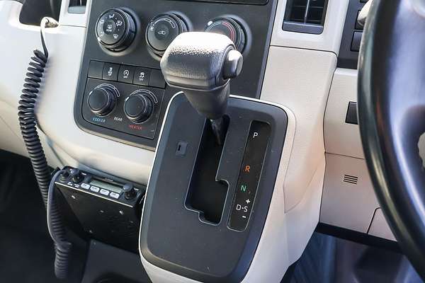 2022 Toyota Hiace Commuter GDH322R ELWB High Roof