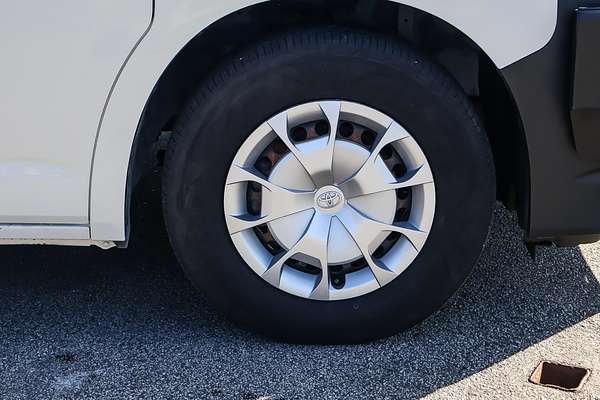 2022 Toyota Hiace Commuter GDH322R ELWB High Roof