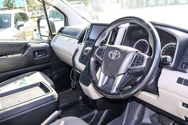 2022 Toyota Hiace Commuter GDH322R ELWB High Roof