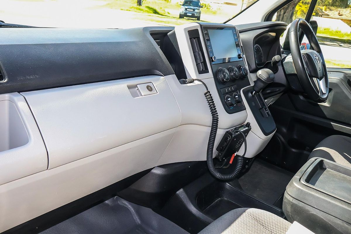 2022 Toyota Hiace Commuter GDH322R ELWB High Roof