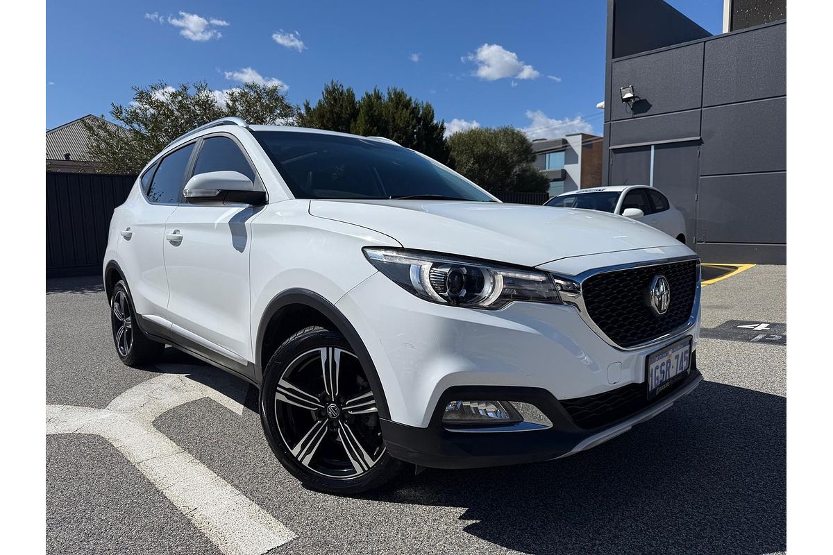 2018 MG ZS Essence AZS1