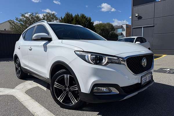 2018 MG ZS Essence AZS1