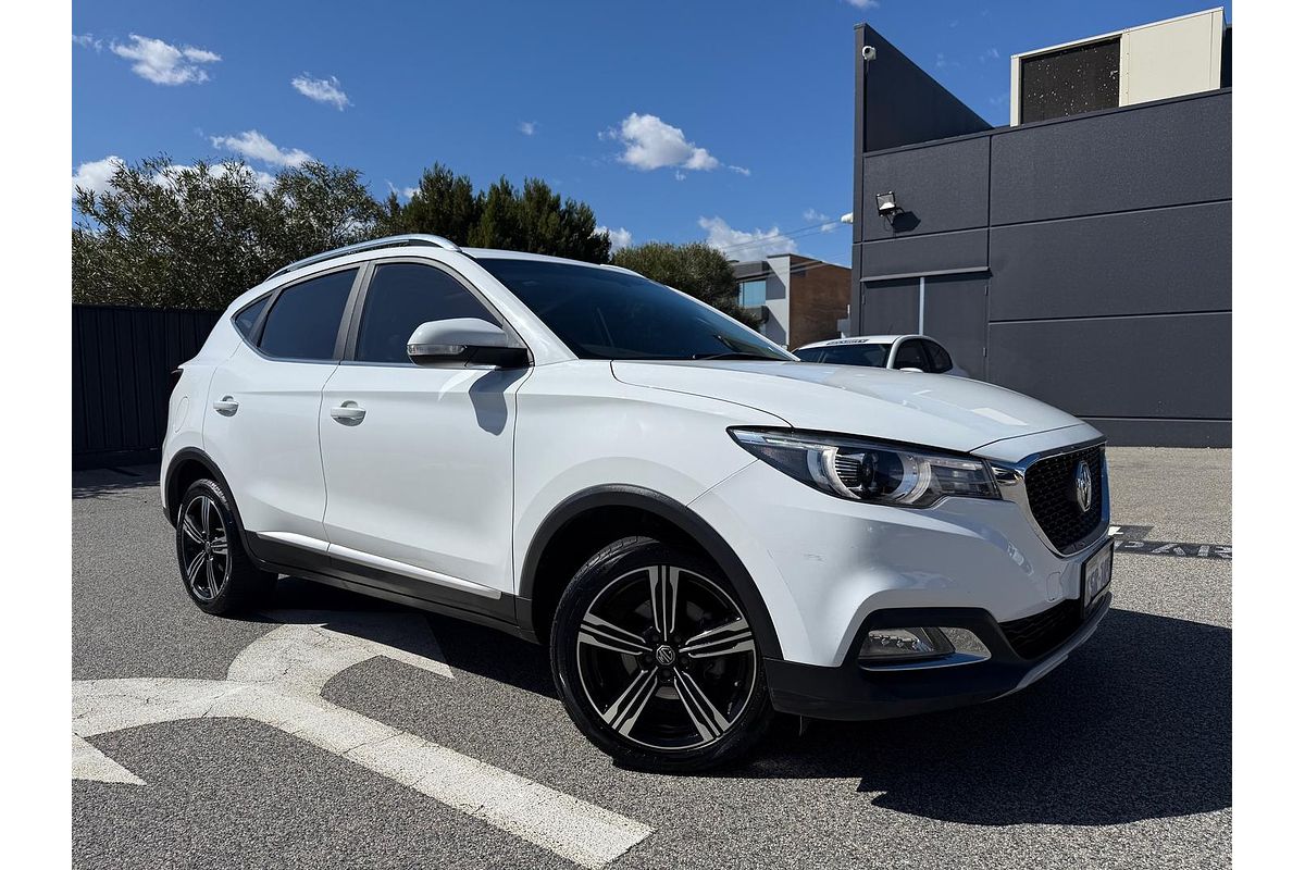 2018 MG ZS Essence AZS1