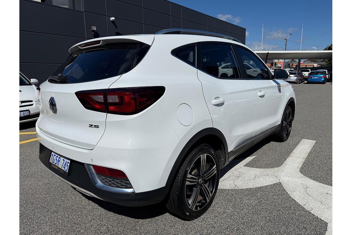 2018 MG ZS Essence AZS1