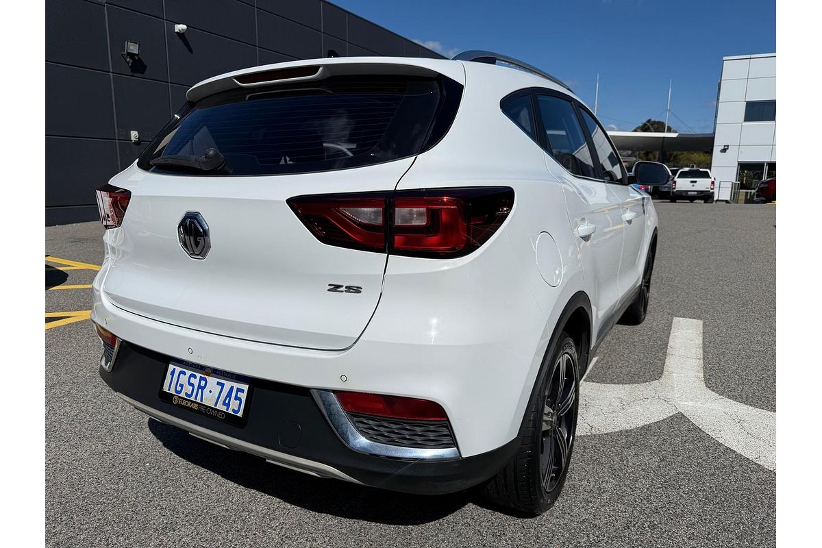 2018 MG ZS Essence AZS1