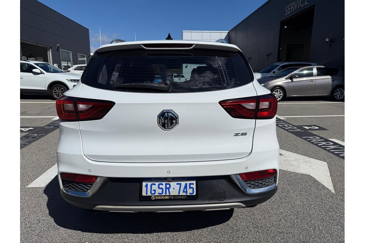 2018 MG ZS Essence AZS1