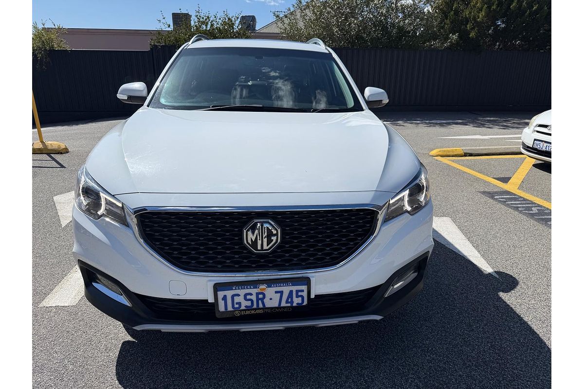 2018 MG ZS Essence AZS1