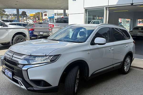 2019 Mitsubishi Outlander ES ADAS ZL