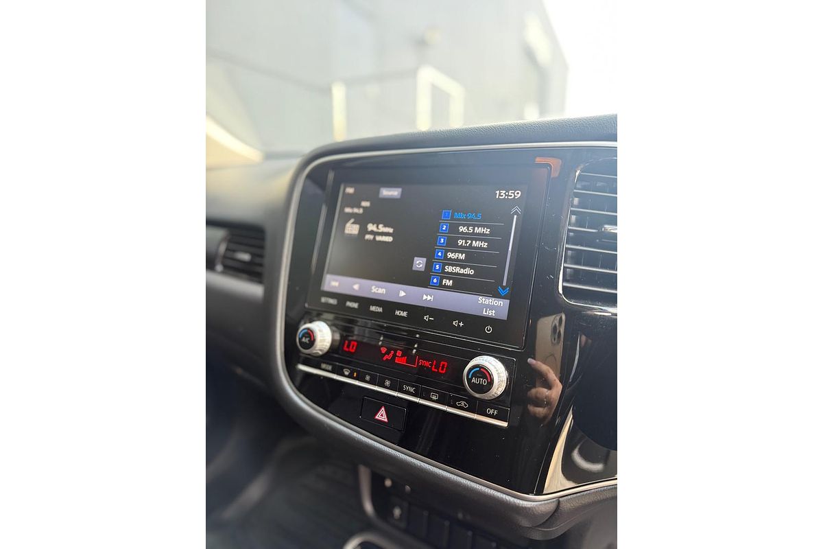 2019 Mitsubishi Outlander ES ADAS ZL