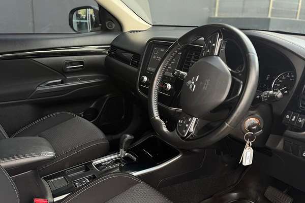 2019 Mitsubishi Outlander ES ADAS ZL
