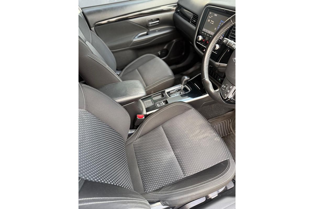 2019 Mitsubishi Outlander ES ADAS ZL