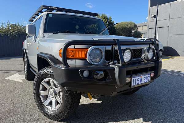 2014 Toyota FJ Cruiser GSJ15R