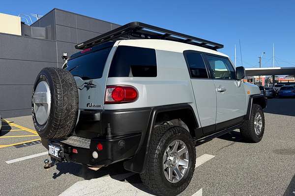 2014 Toyota FJ Cruiser GSJ15R