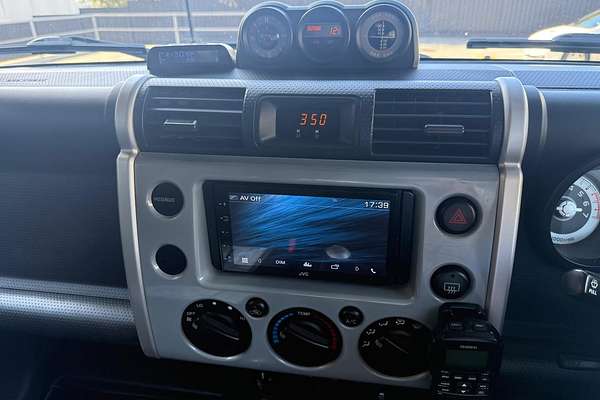 2014 Toyota FJ Cruiser GSJ15R