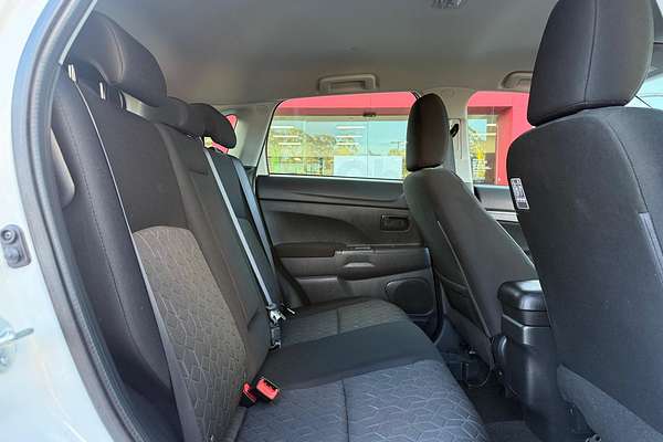 2023 Mitsubishi ASX ES XD