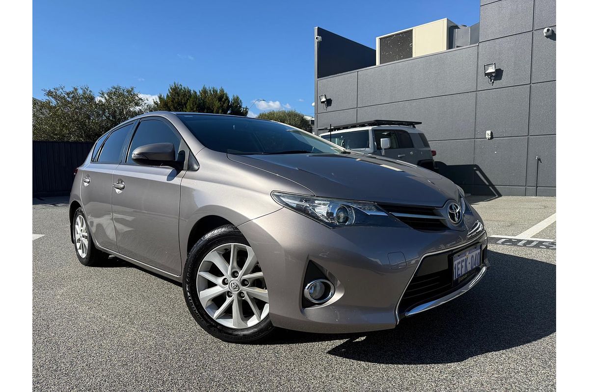2013 Toyota Corolla Ascent Sport ZRE182R