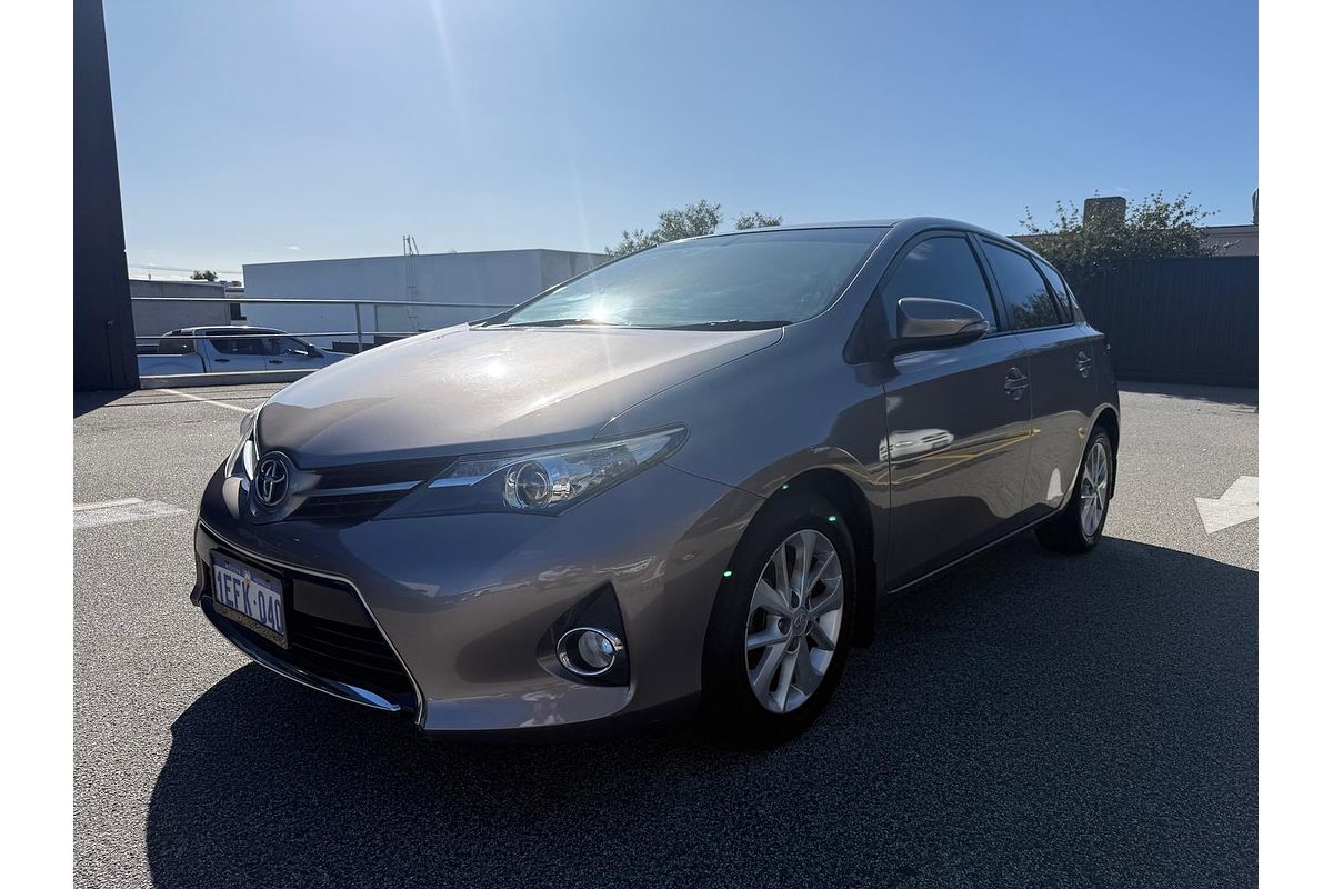 2013 Toyota Corolla Ascent Sport ZRE182R