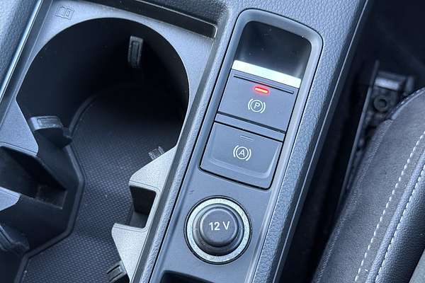 2020 Audi Q3 40 TFSI S line F3