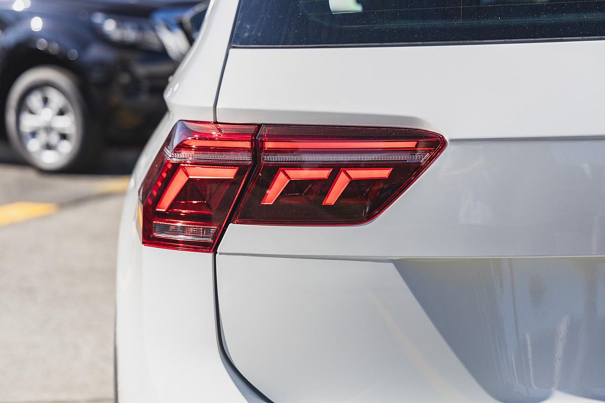 2022 Volkswagen Tiguan 162TSI R-Line 5N