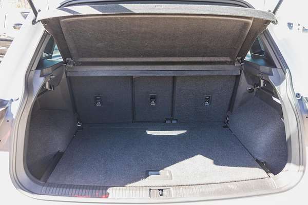 2022 Volkswagen Tiguan 162TSI R-Line 5N