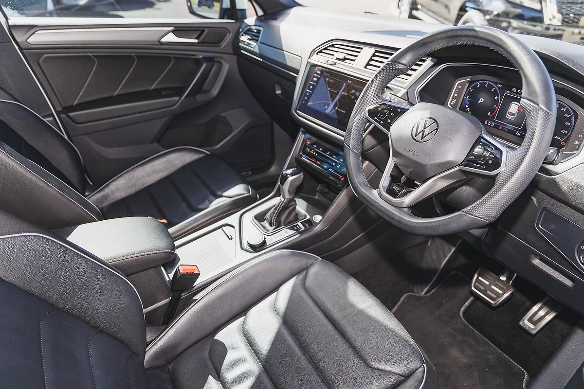 2022 Volkswagen Tiguan 162TSI R-Line 5N