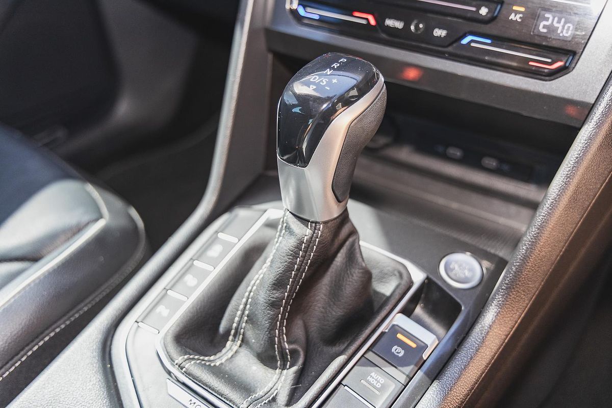 2022 Volkswagen Tiguan 162TSI R-Line 5N