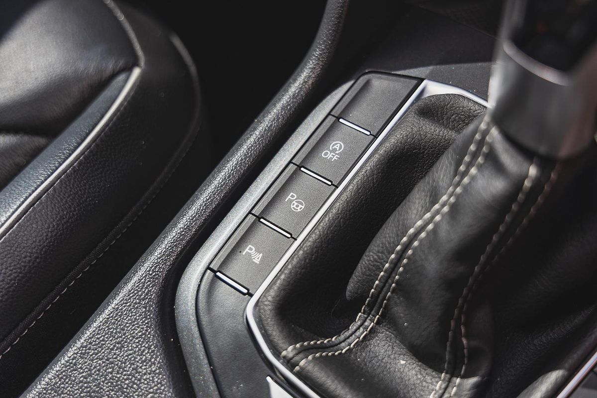 2022 Volkswagen Tiguan 162TSI R-Line 5N