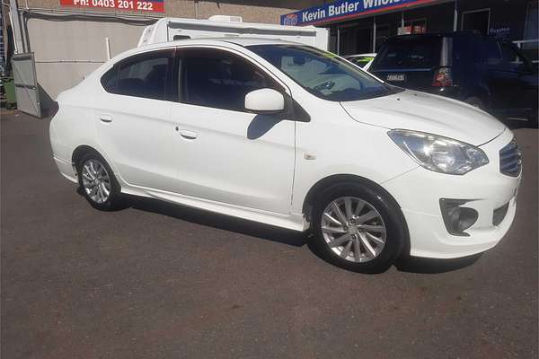 2015 Mitsubishi Mirage ES LA
