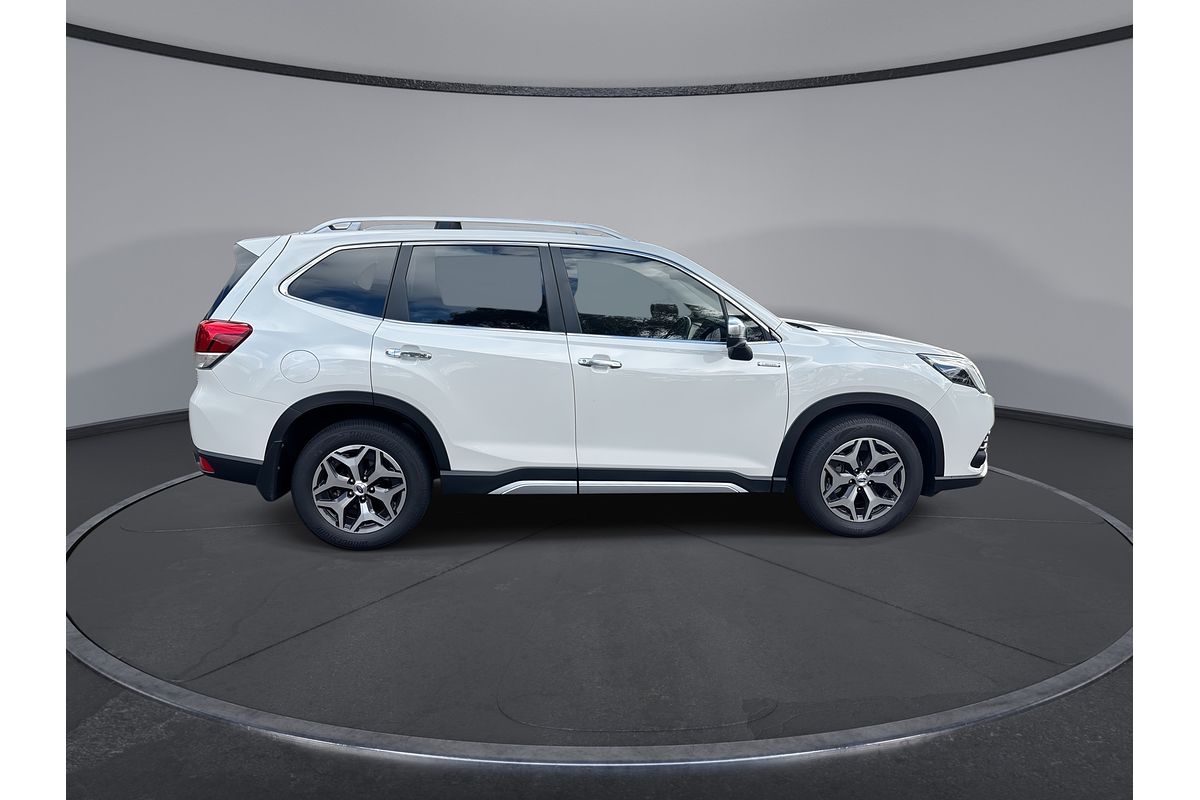 2023 Subaru Forester Hybrid L S5