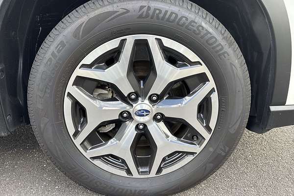 2023 Subaru Forester Hybrid L S5