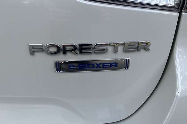 2023 Subaru Forester Hybrid L S5