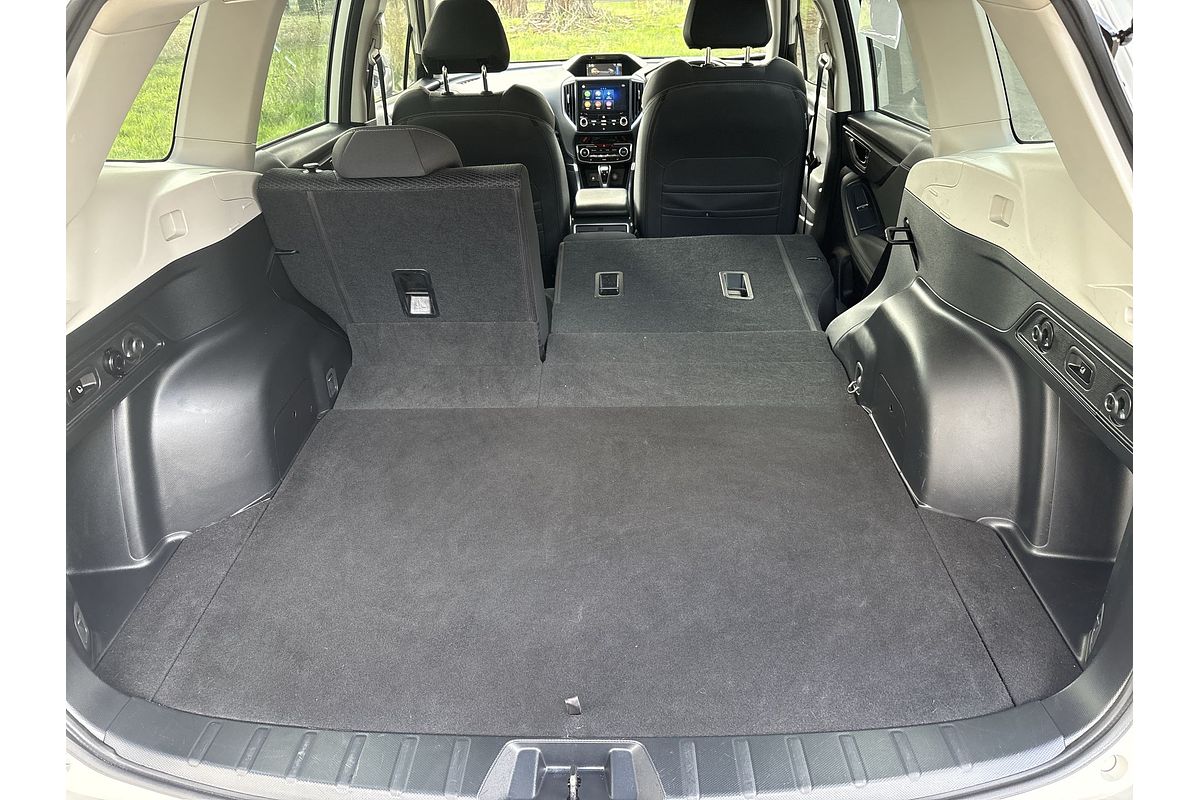 2023 Subaru Forester Hybrid L S5