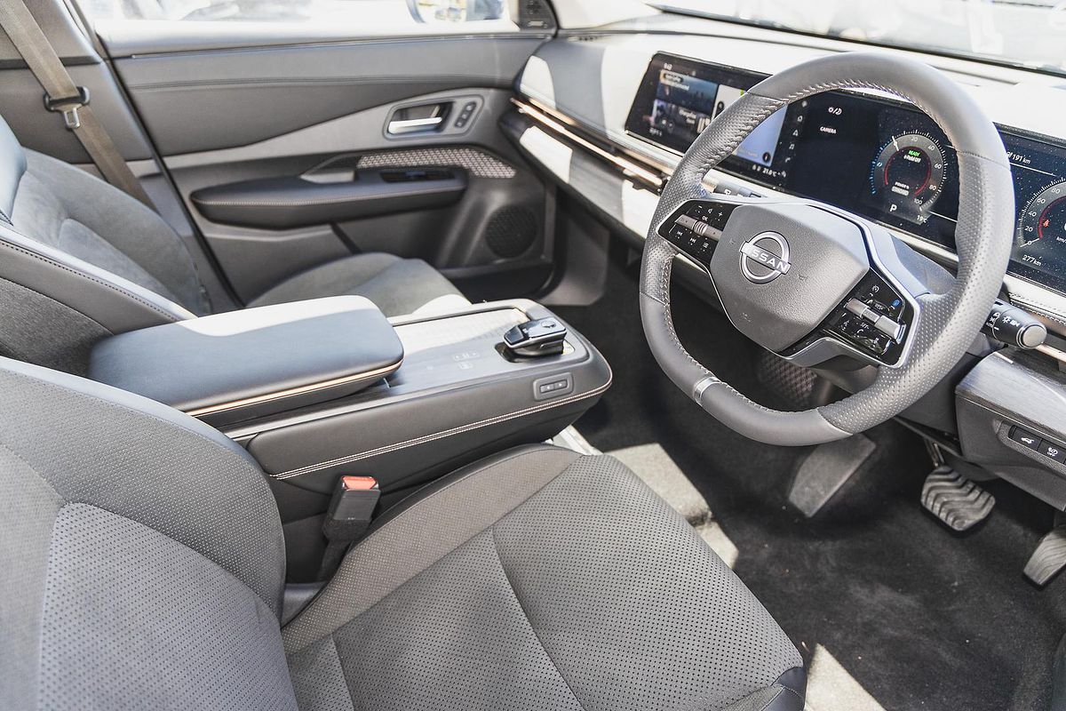 2025 Nissan Ariya Advance FE0