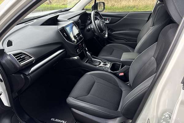 2023 Subaru Forester Hybrid L S5
