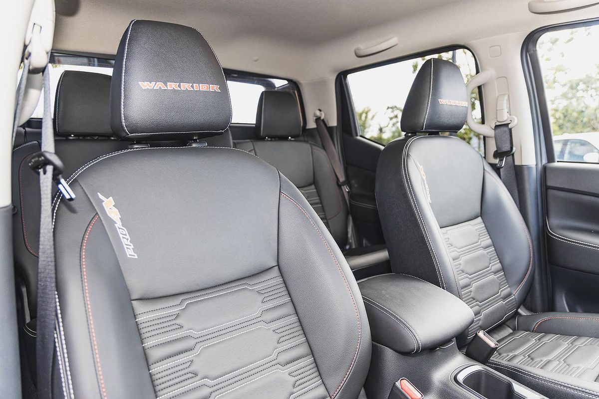 2025 Nissan Navara PRO-4X Warrior D23 4X4